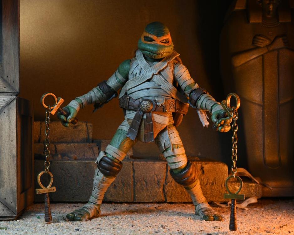 Universal Monsters x Teenage Mutant Ninja Turtles Ultimate Michelangelo as The Mummy (TORN BOX)