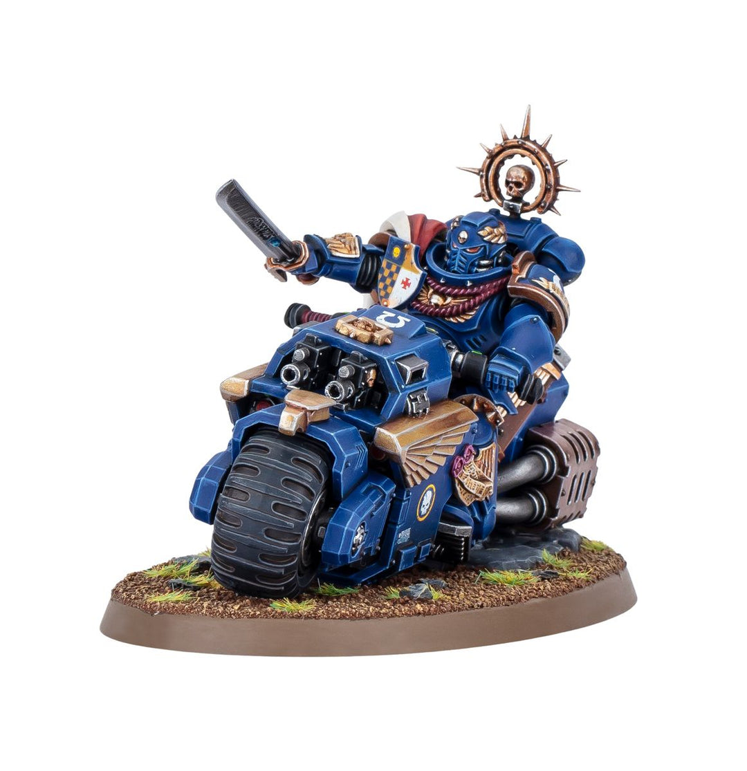 Warhammer 40k: Space Marines - Captain on Bike (Pre-Order)