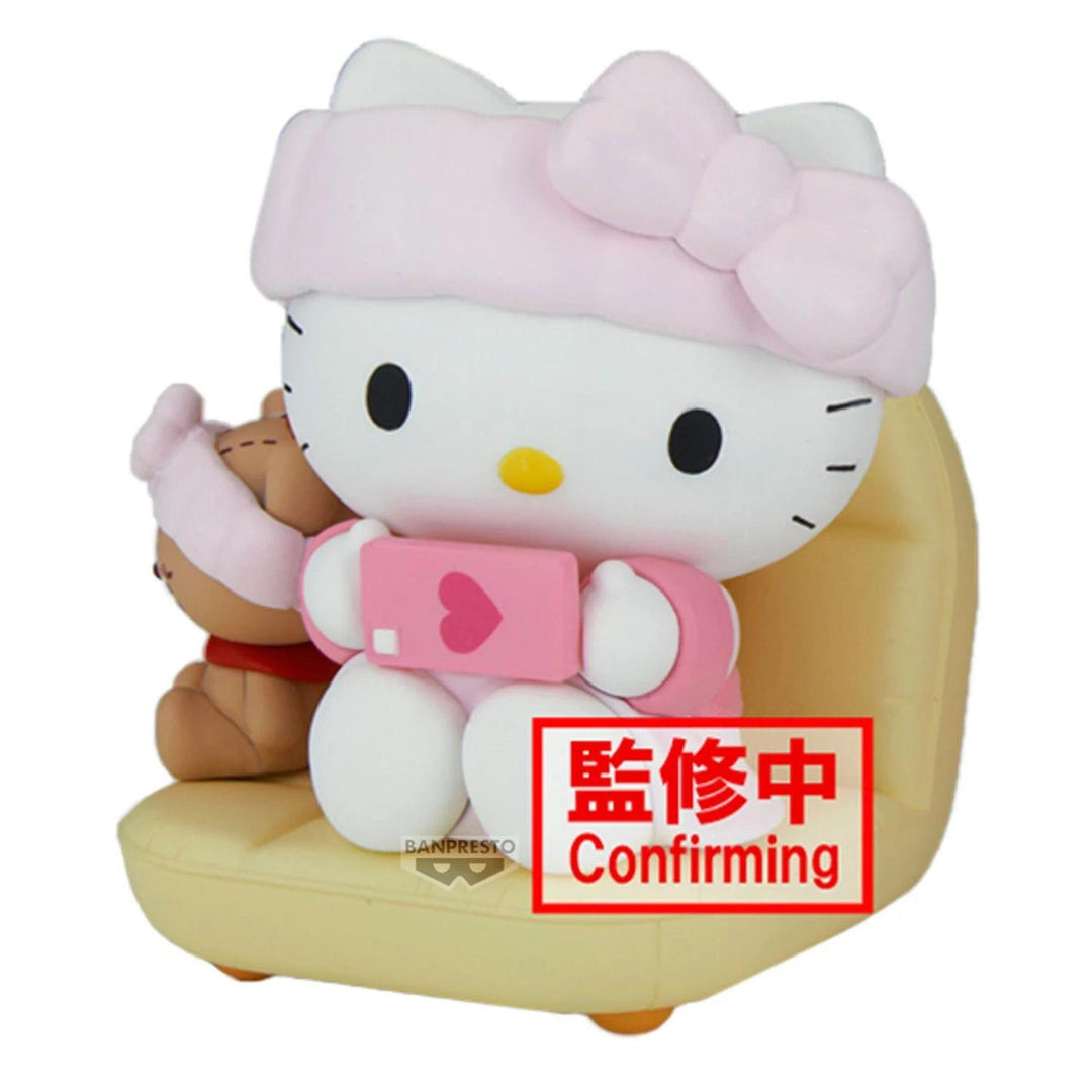 Sanrio: Nakayoshi Memories - Relaxing Hello Kitty (Statue)
