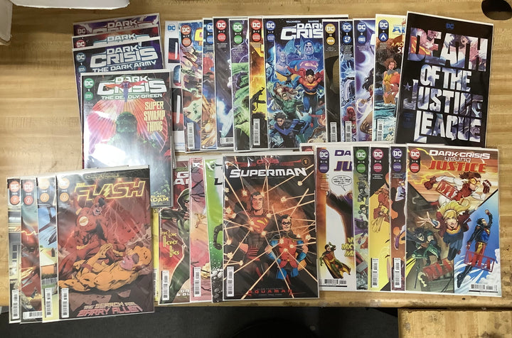 Lot of 31 Dark Crisis (2022) DC Comic Books Complete Event Run with All Tie-Ins!