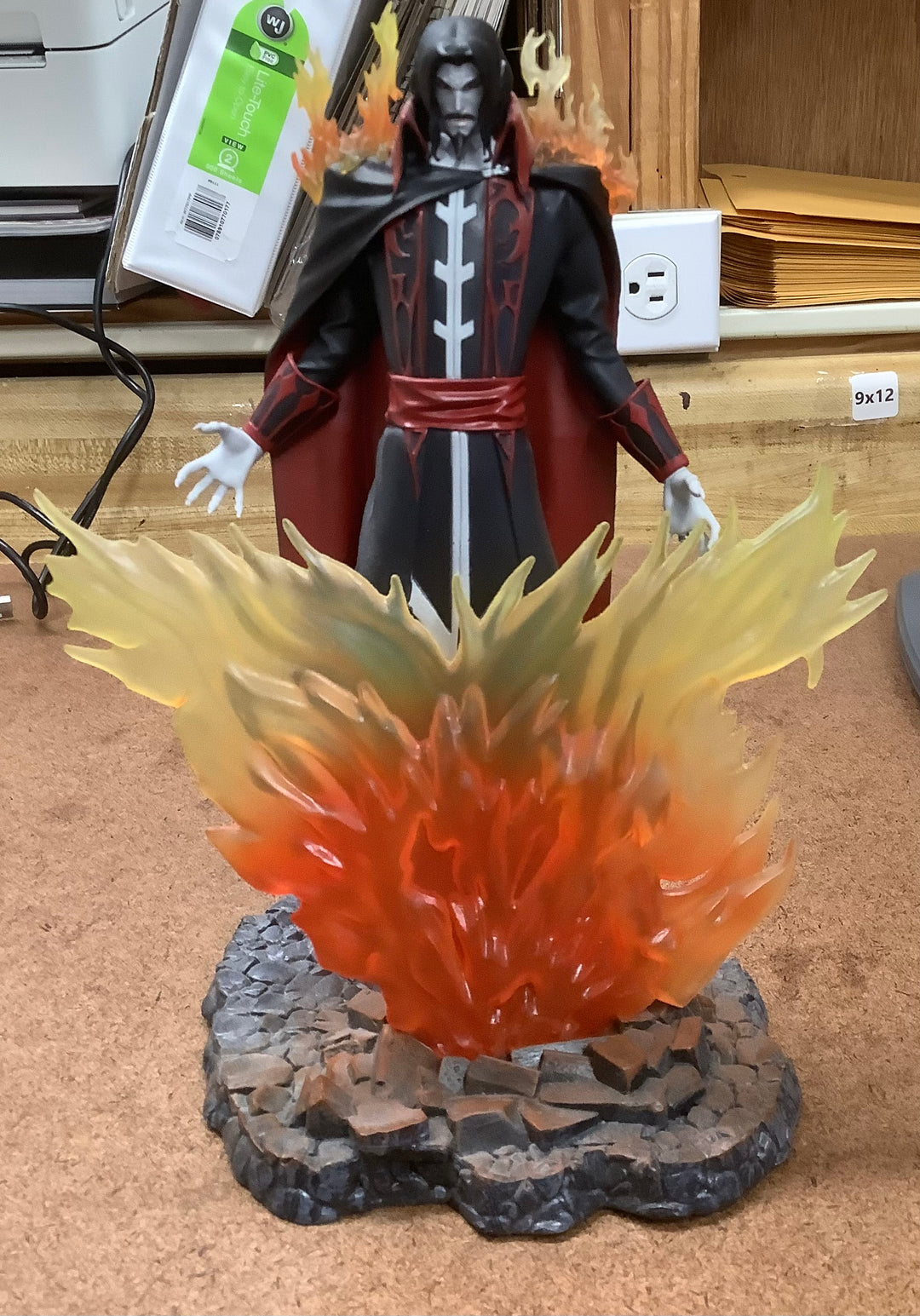 Castlevania Dracula Gallery Statue PVC Diorama Figure Diamond Select <CONSIGNMENT>