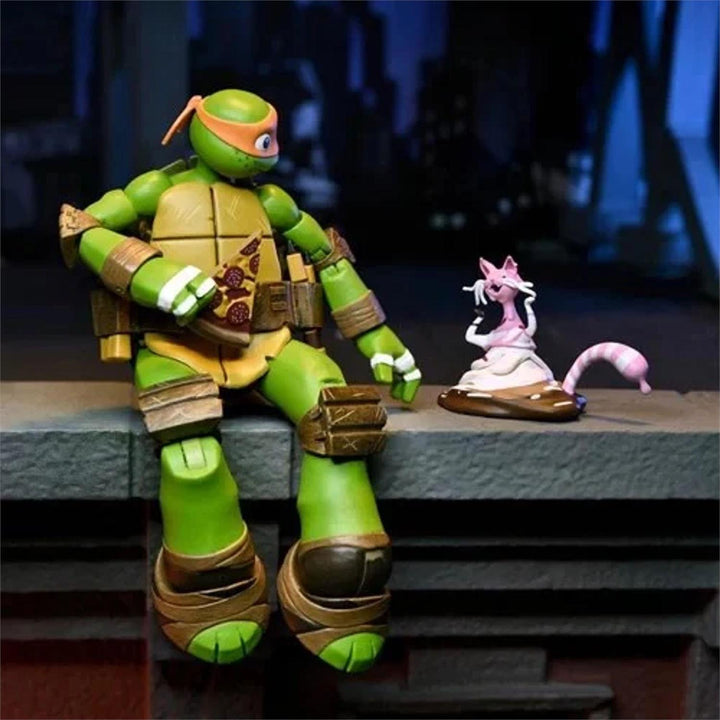 TMNT: 2012 CARTOON ULTIMATE - MICHELANGELO (7IN SCALE AF)