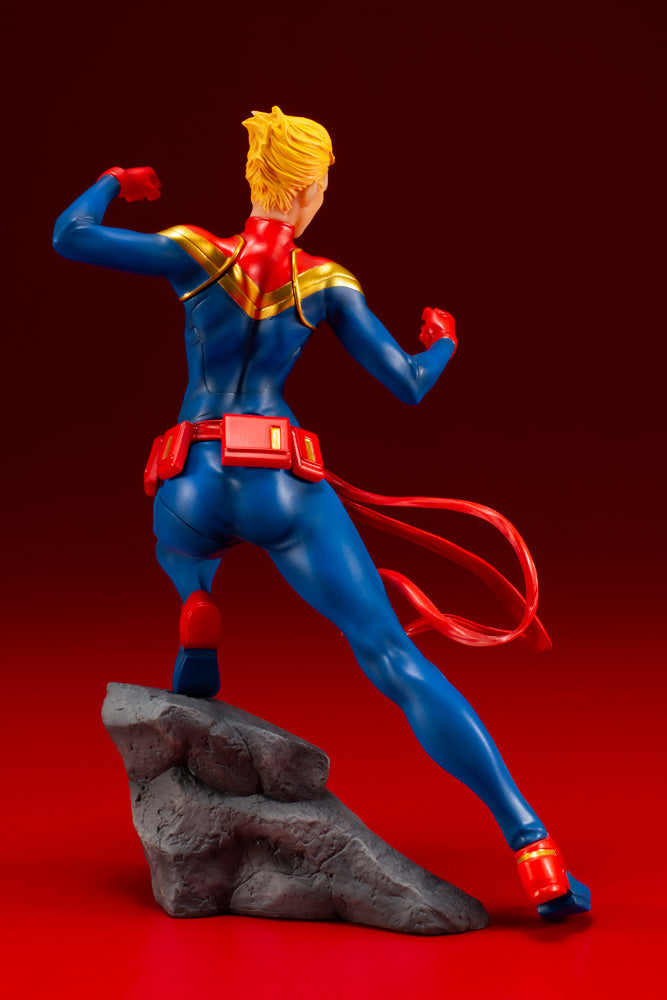 Marvel Comics Avengers Series Captain Marvel ArtFX+ Statue