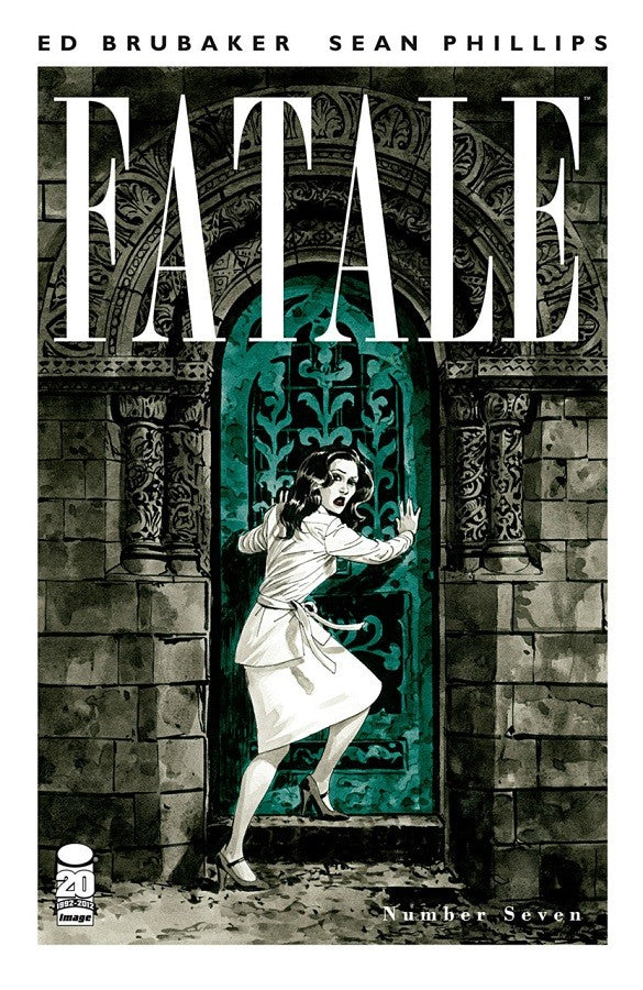 Fatale (2012) #7 <BINS>