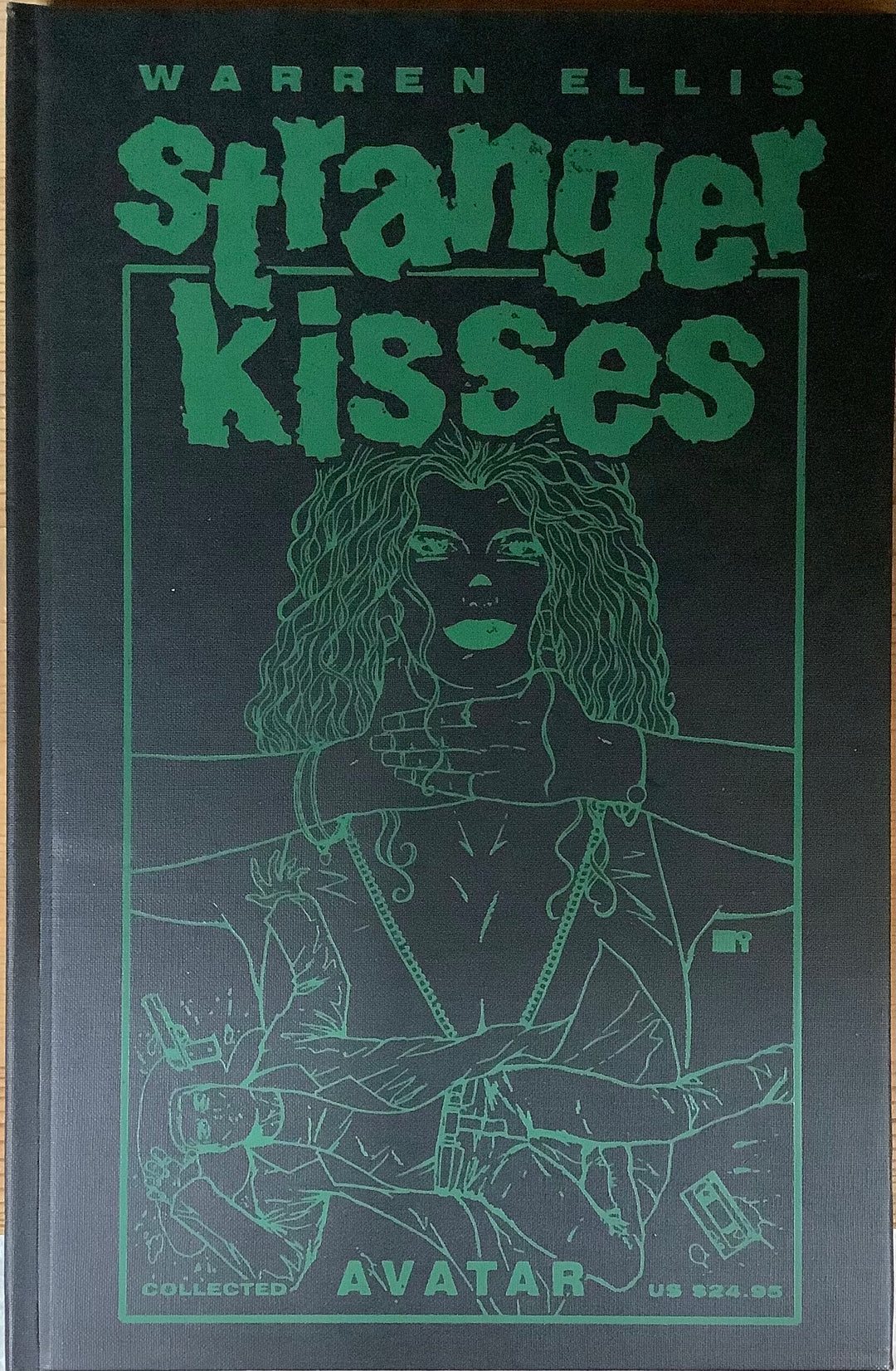 Stranger Kisses by Warren Ellis Graphic Novel OXS-11
